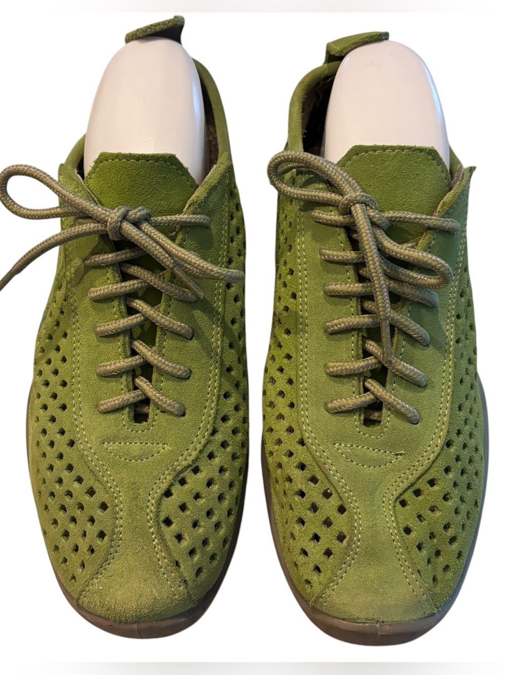 Newport News Women's Punched Suede Oxford Sneakers – Green Y2K Style Sz 7.5
